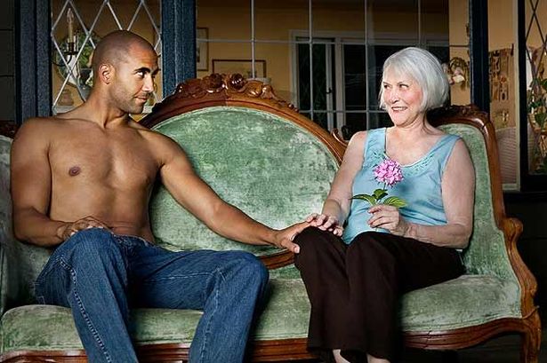 Men confess: 22 reasons why younger guys fall for older women.